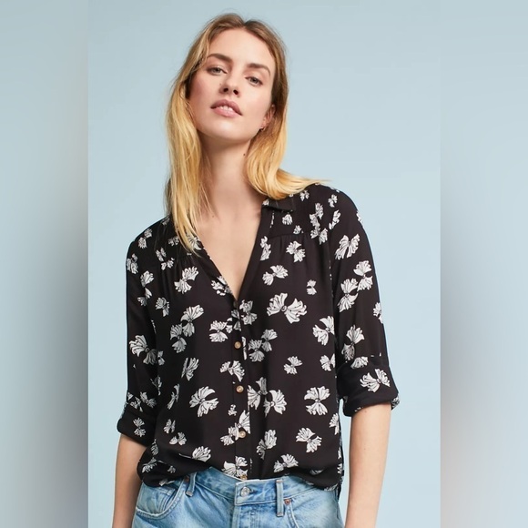Anthropologie Tops - Maeve Anthropologie Emory Black Bow Print‎ Shirt Size 0